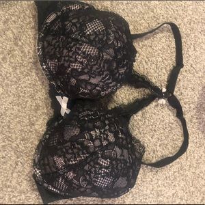 Victoria’s Secret Very Sexy Push Up- 32DD
